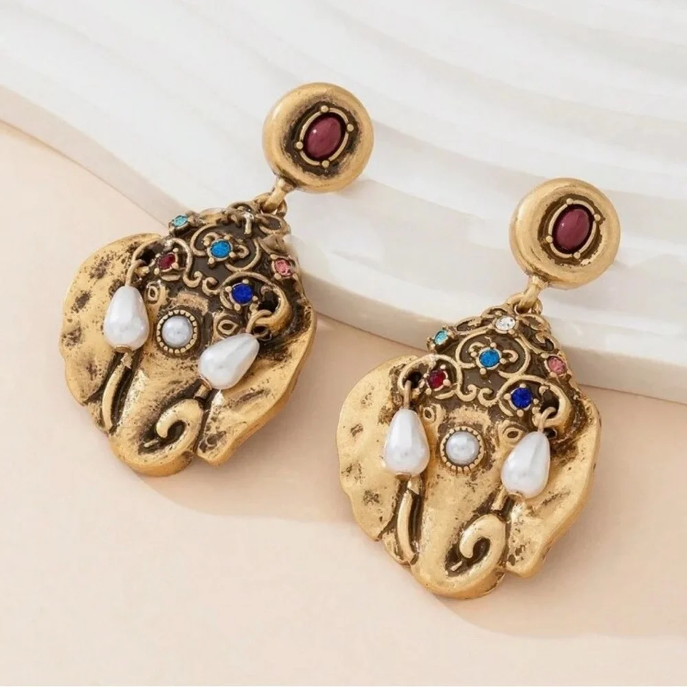 2/$30🌵 Vintage Style Elephant Earrings Gold Colorful Stones Faux Pearl Boho NEW - Picture 9 of 10